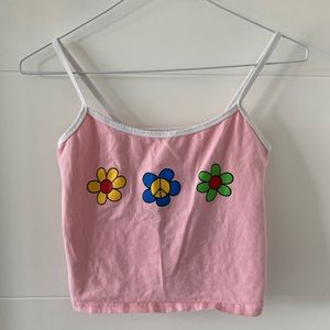 Pink tank top with flower design